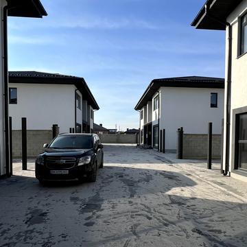 масив малиновий