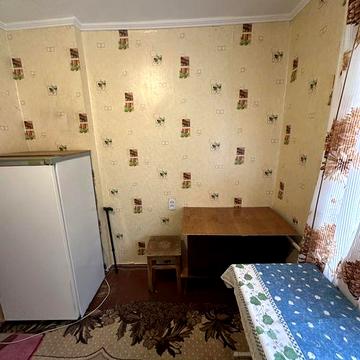 Продаю гостинку по вул. Відінська, 19