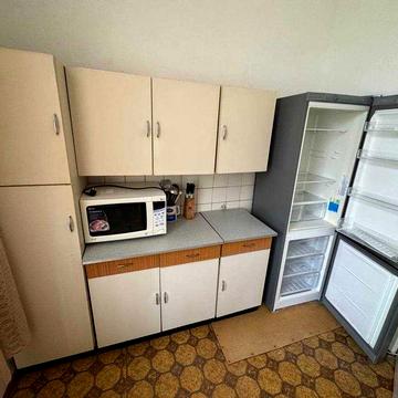 м.Дарниця-1хвилина, вул.Полуботка 18-А. ГАЗколонка, 2 поверх, 55 м.кв