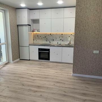 Миру вул., 49