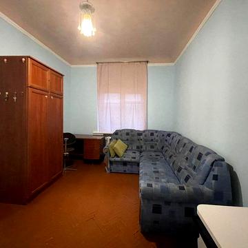 Сдам в аренду гостинку в Центре (свой санузел) Павловская площадь 5.