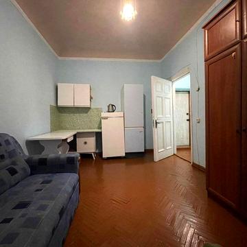 Сдам в аренду гостинку в Центре (свой санузел) Павловская площадь 5.