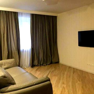 Оренда, 2х кімнатної квартири, по вул. Піхоти Короля, 1