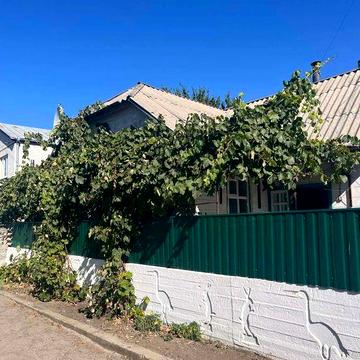 Житловий будинок  з господарством