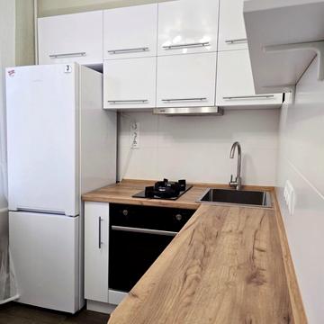 Юлії Здановської вул. (Ломоносова), 18