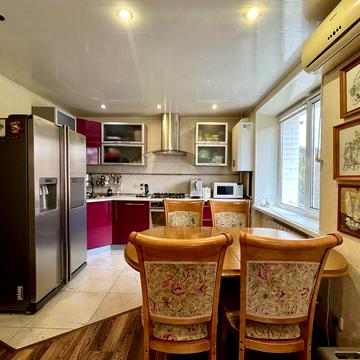 Продам 3х кімнатну квартиру р-н Левада. Індивідуальне опалення.