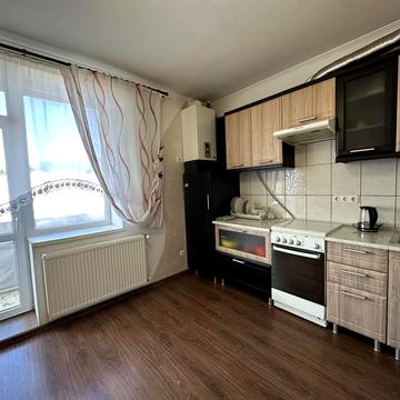 Хіміків вул., 21а