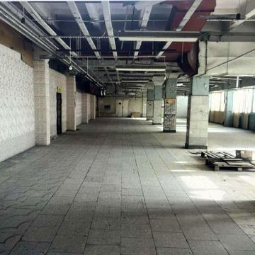 Журналістів вул., 1