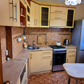 Погідна вул., 19