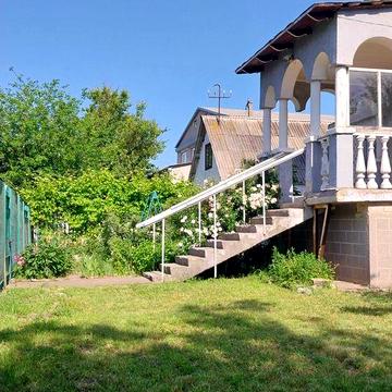 Продам двоповерховий будинок