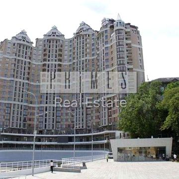 Продаж 4к квартири, вул. Хмельницького Богдана, 58а, Центр