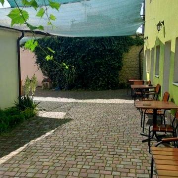 Жильё до лета от хозяина цена с комунальными.