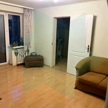 Богдана Хмельницького просп. (Героїв Сталінграда), 8-Б