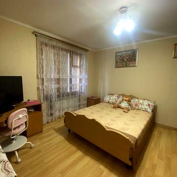 Оренда 3-к кв. в будинку по вул. Жасмінній (р-н Вінниченка)