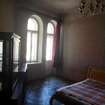 Миколая Коперника вул., 44