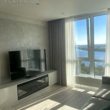 Причальна вул., 14