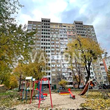 Європейського Союзу просп. (Правди), 62-Б