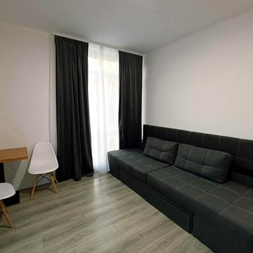 Радистів пров., 18