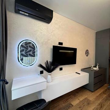 Романа Левицького вул., 4