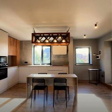 Продаж будинку в мальовничій локації м. Івано-франківськ 6-сот землі.