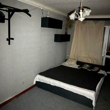 1-но кімнатна квартира, метро Берестейська, вул. Чугуєва 10