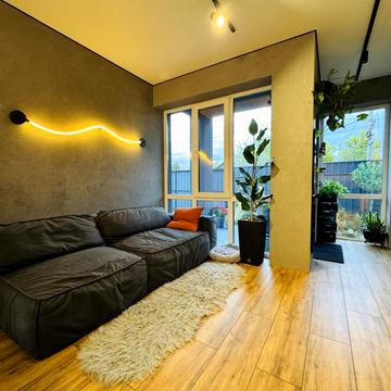 Озерна вул.