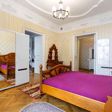 Оренда трикімнатної квартири в центрі вул. Огієнка, поруч парк Франка