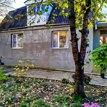 Продається будинок у центральній частині міста