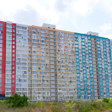 Перлинна вул., 11