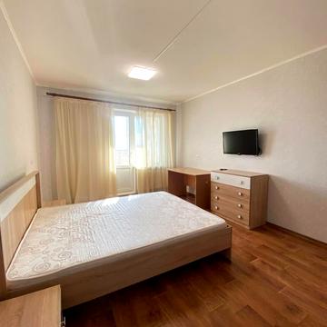 Ясинуватський пров., 11