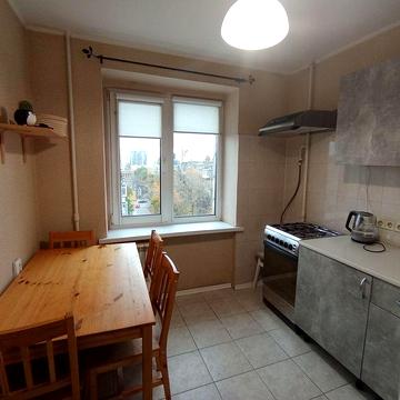 Печерськ,Центр, метро Звіринецька, вул. Курганівська,Бастіона,