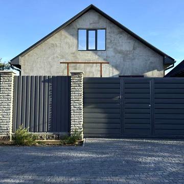 Продаж будинку на Новомиколаївці