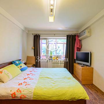 Леся Курбаса просп., 5