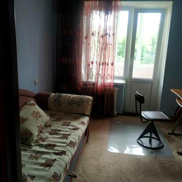 Миколи Міхновського вул., 10/1