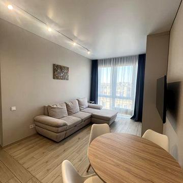 Центр.Оенда. Сдам 2х ком квартру в ЖК Женева