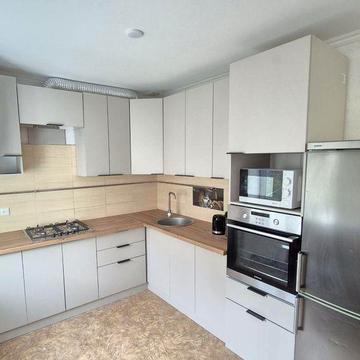 Здаю 2 кім квартиру вул.Пирогова  15000 грн