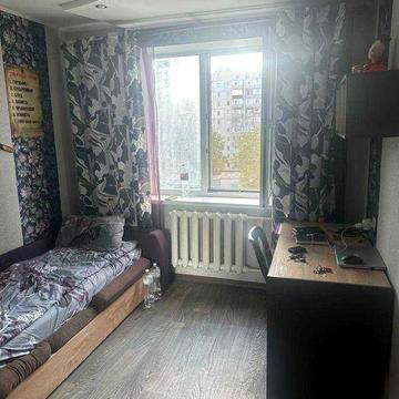 Терміновий продаж ! Чудова трикімнатна квартира в районі Інст.Звязку!