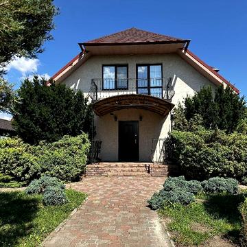 Оренда великого будинку в Бородянці