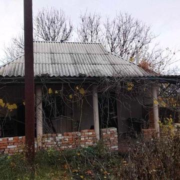 Теплий будиночок в Леляках Борпільського району