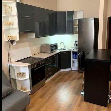 Срочно!!! 1 ком.кв. 33м2  Суворовский район.