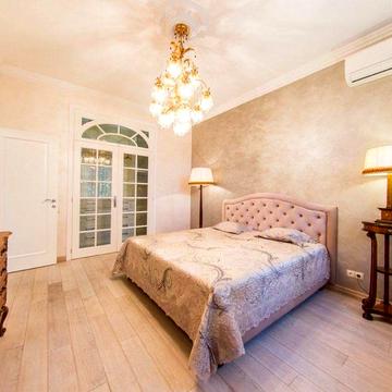 Оренда 2-к квартири 90м2 в Урядовому Кварталі, Інститутська 15/5