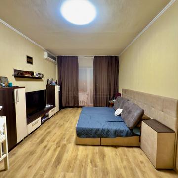 Старокозацька вул. (Комсомольська), 82