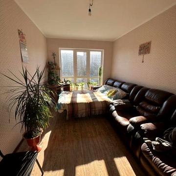 Здам добротний будинок в передмісті Києва