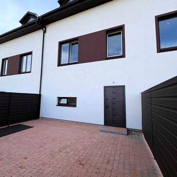 Таунхаус без ремонту. Можна під держ програми