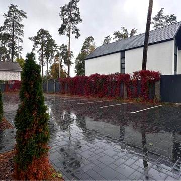 Сучасний таунхаус у затишному районі Бучі