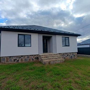 Продаж приватного будинку 110м² Стрижавка