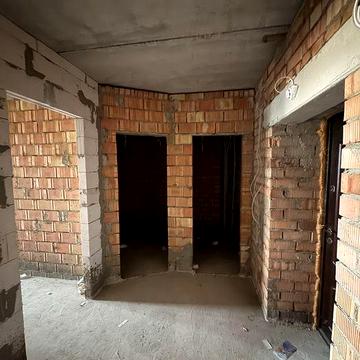 1 комн квартира СРОЧНО дом из красного кирпича