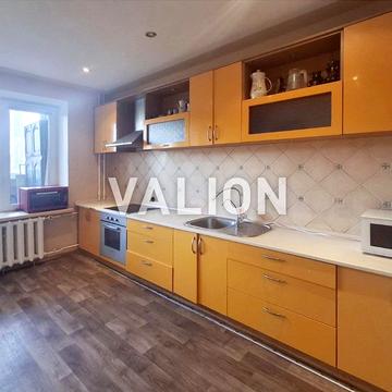 Академіка Булаховського вул., 5-Б