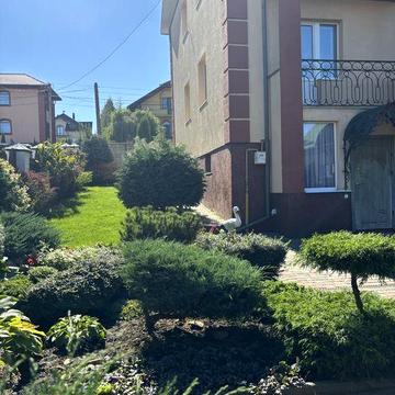 Продаж комфортного будинку