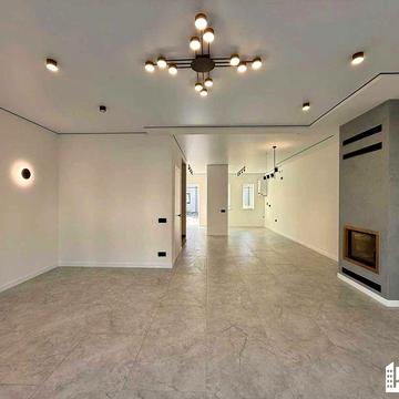 Продаж таунхауса з ремонтом у с. Крихівці